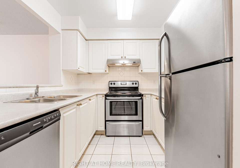 29-pemberton-avenue-north-york-ontario-c12636580