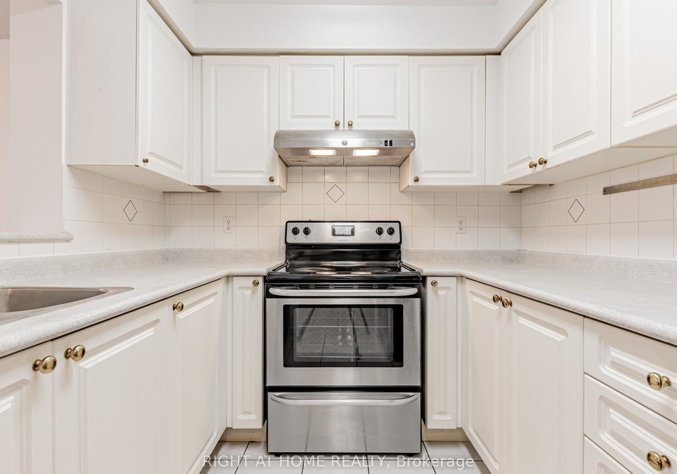29-pemberton-avenue-north-york-ontario-c12636580