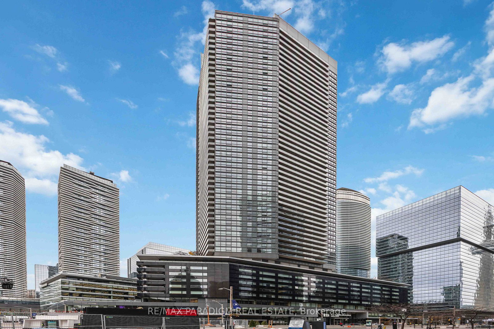 55-bremner-boulevard-toronto-ontario-c12636674