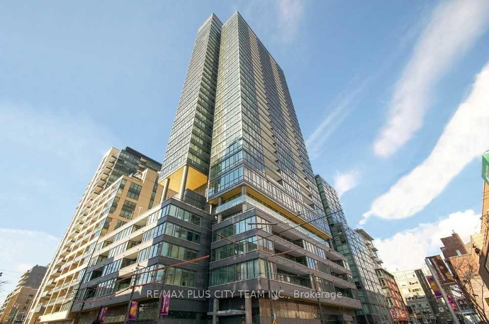 8-charlotte-street-toronto-ontario-c12636794