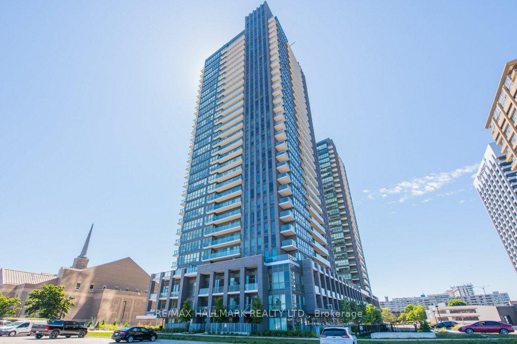 6-sonic-way-east-york-ontario-c12636796