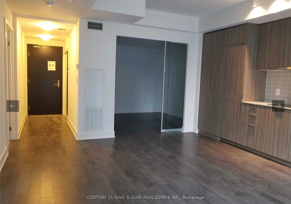 955-bay-street-toronto-ontario-c12636882
