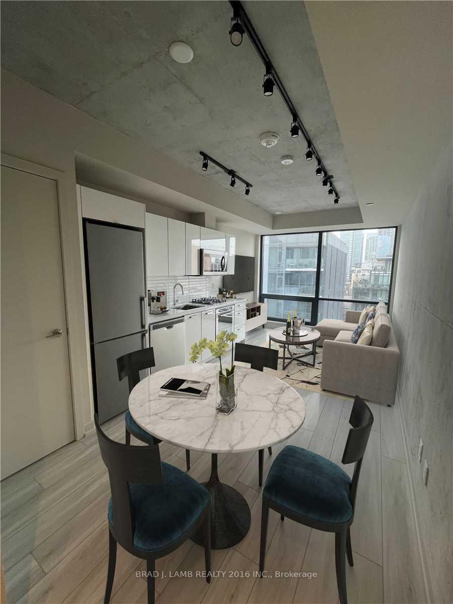 458-richmond-street-w-toronto-ontario-c12637380