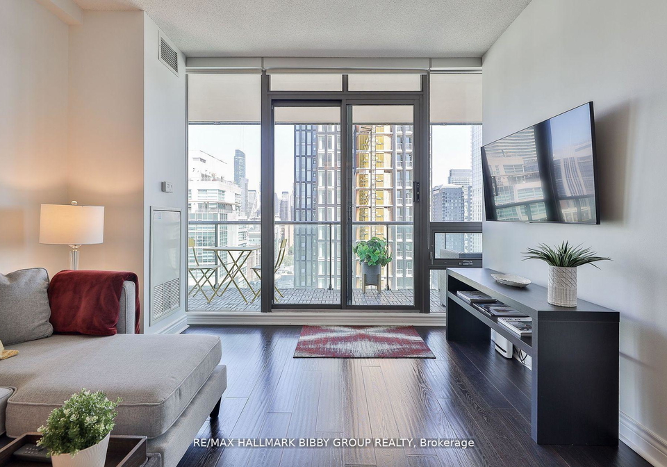 33-lombard-street-toronto-ontario-c12637730