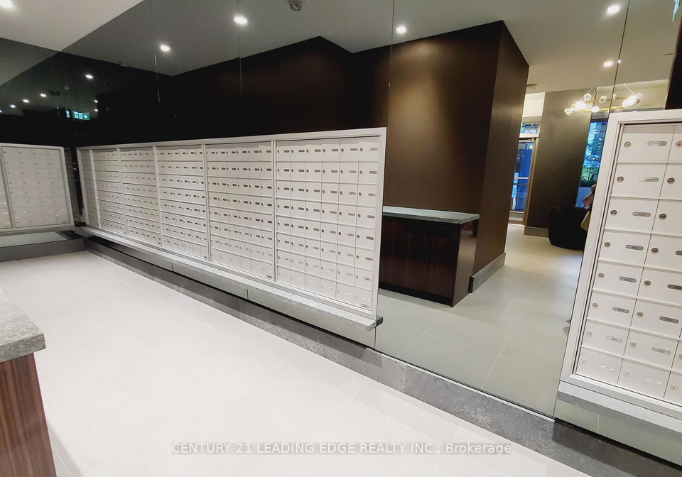 8-widmer-street-toronto-ontario-c12637770