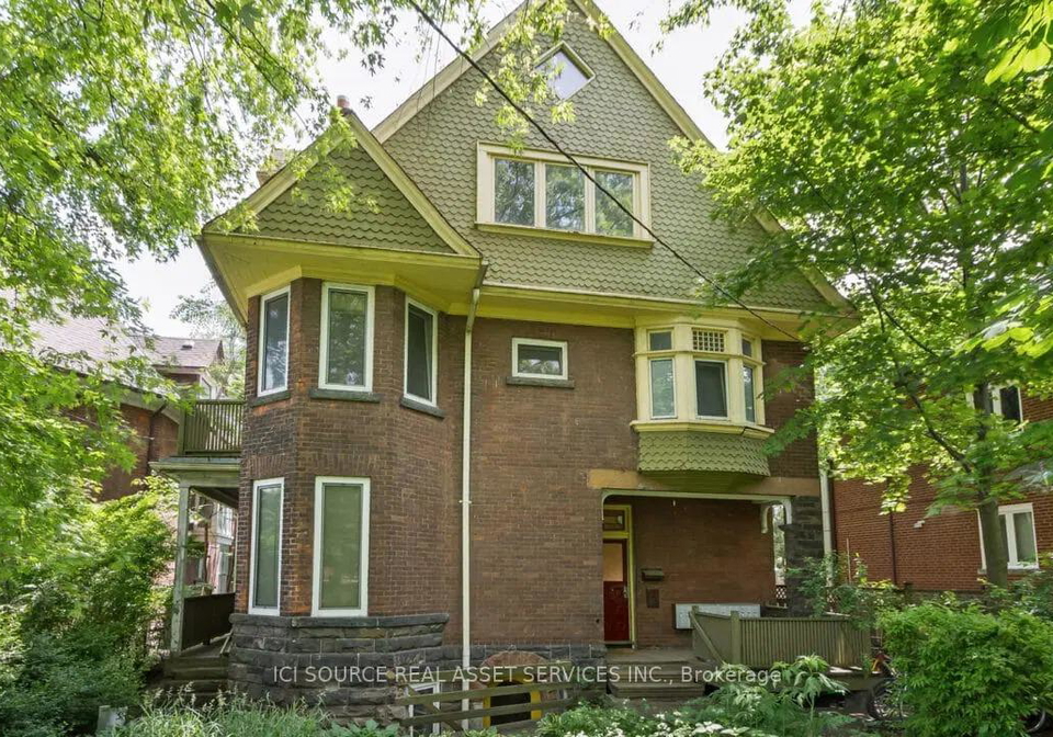 2-bellwoods-park-toronto-ontario-c12637978