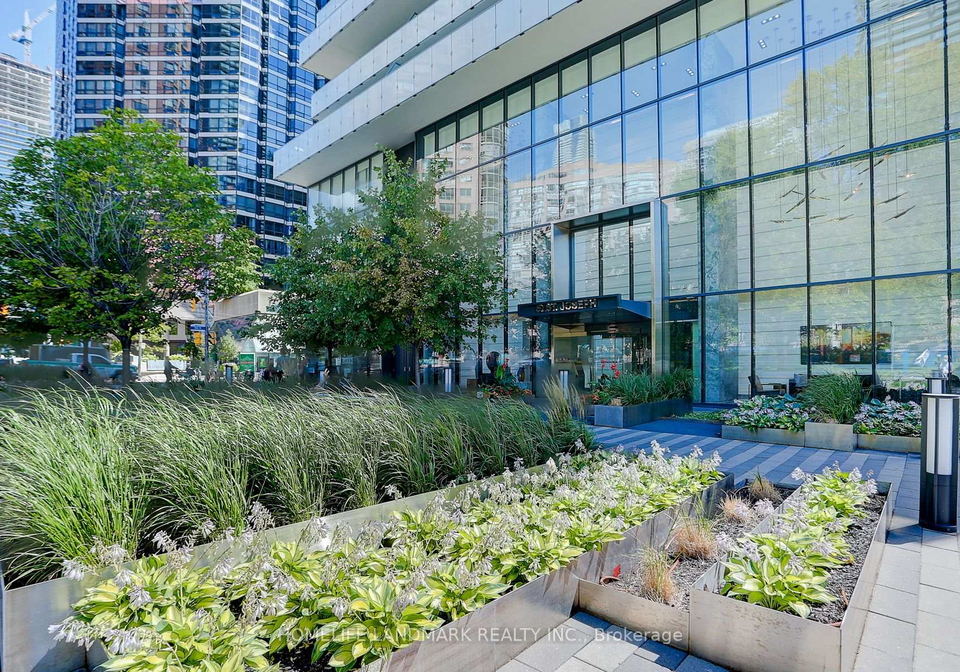 57-st-joseph-street-toronto-ontario-c12638124
