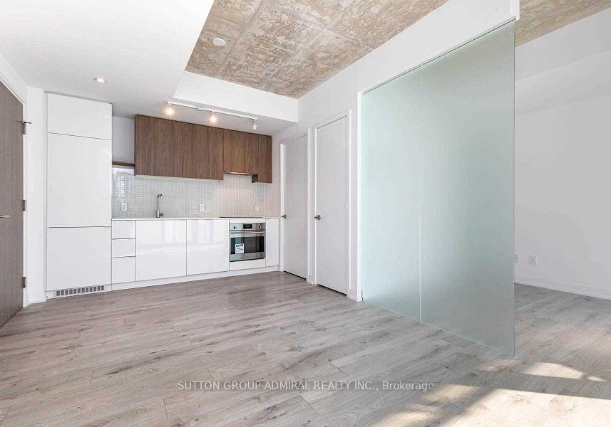 161-roehampton-avenue-toronto-ontario-c12638384
