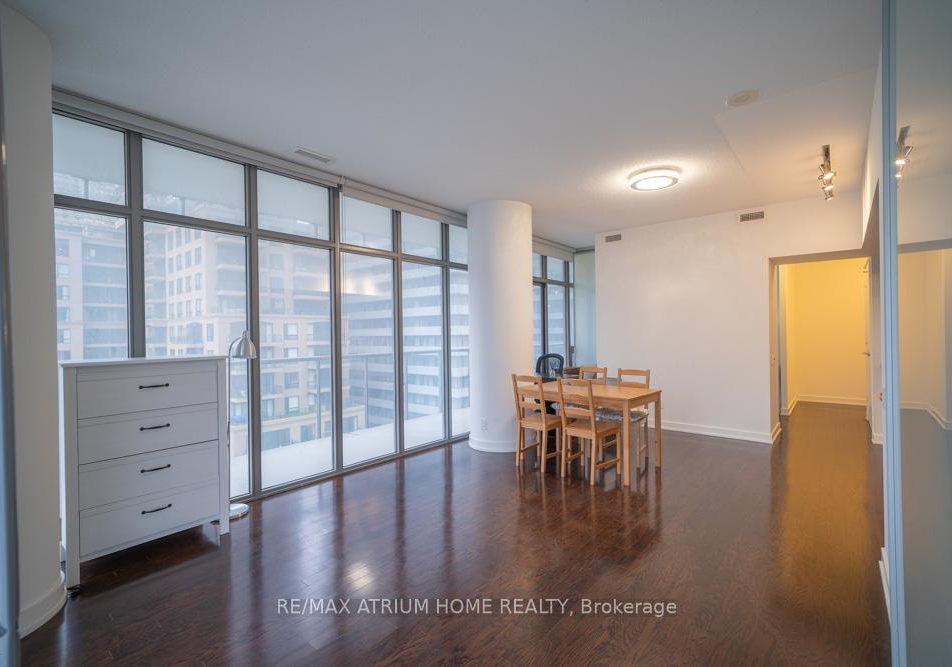 33-charles-street-e-toronto-ontario-c12638386