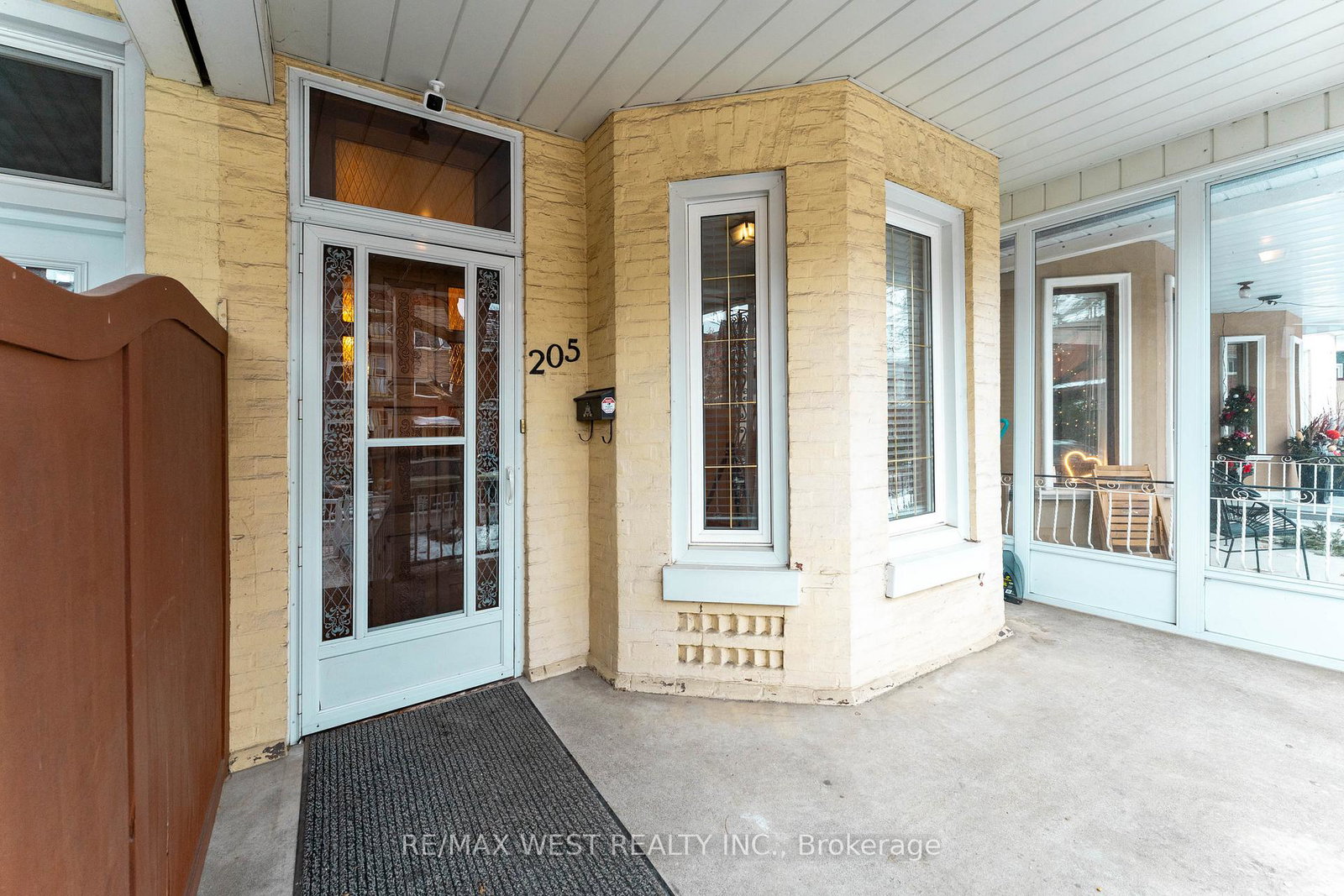 205-markham-street-toronto-ontario-c12638558