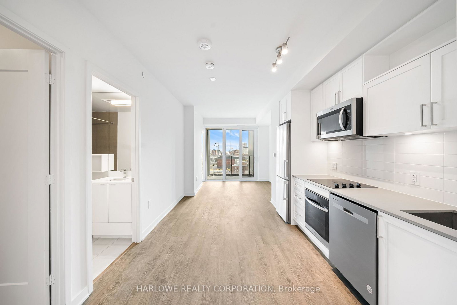60-princess-street-toronto-ontario-c12638654