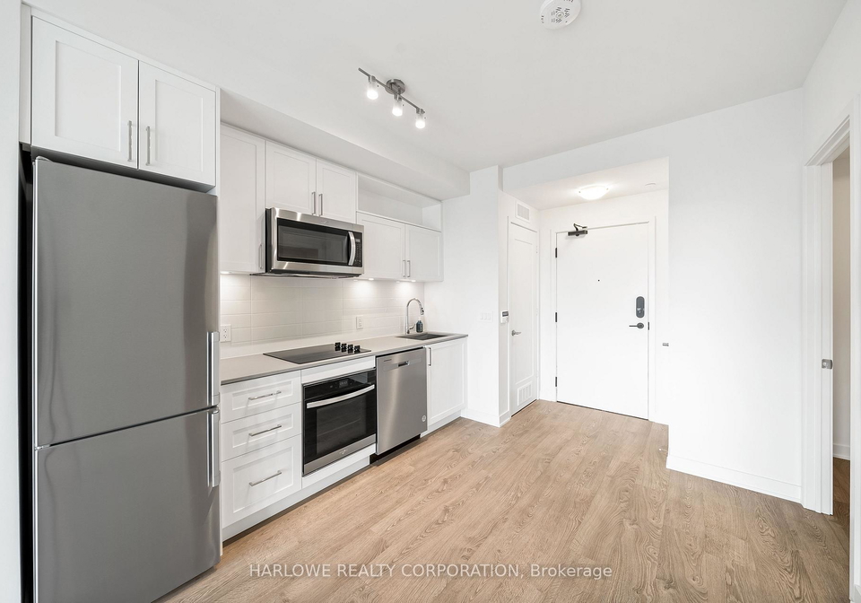 60-princess-street-toronto-ontario-c12638654