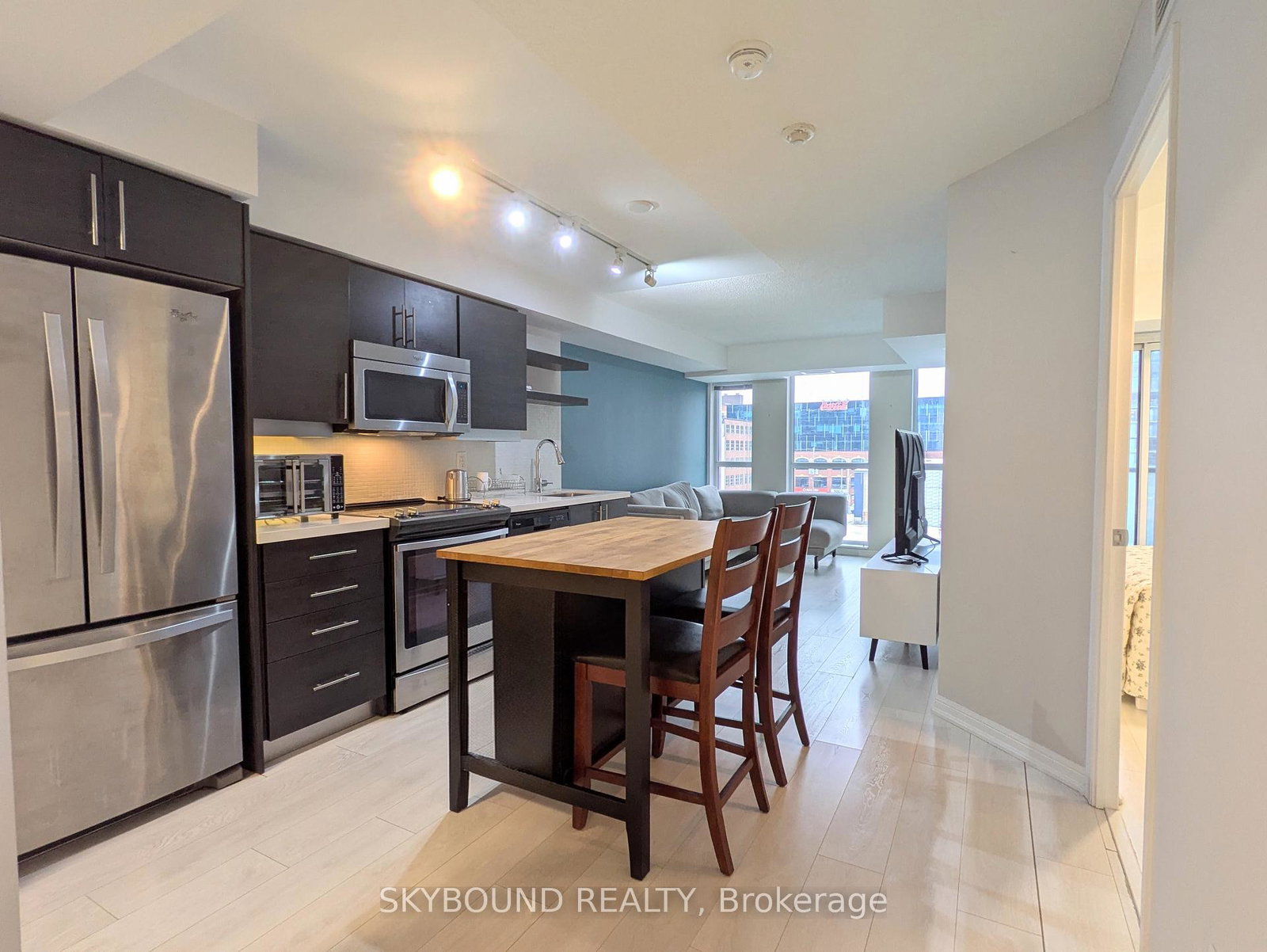 400-adelaide-street-e-toronto-ontario-c12638704