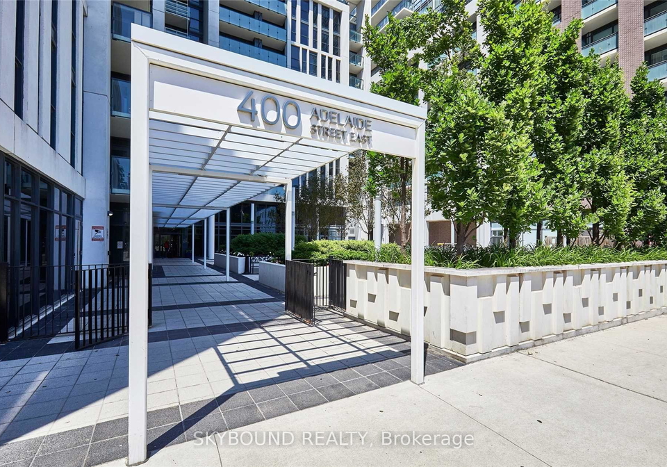 400-adelaide-street-e-toronto-ontario-c12638704