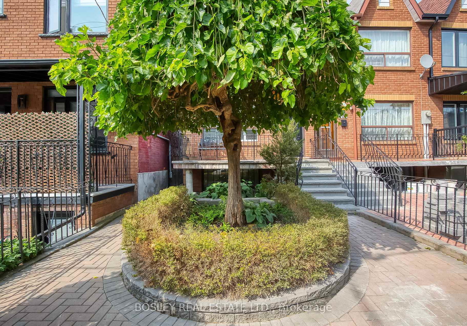 122-lisgar-street-toronto-ontario-c12638732
