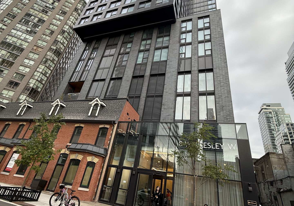 8-wellesley-street-w-toronto-ontario-c12639032