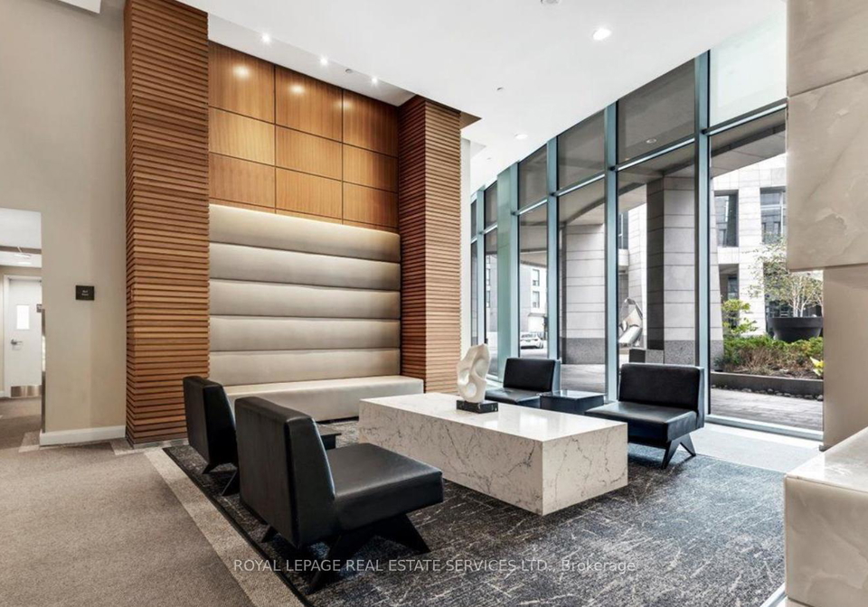 2191-yonge-street-toronto-ontario-c12639094