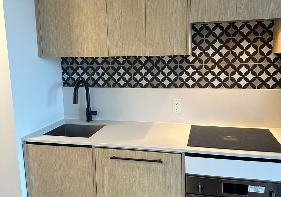 1200-dundas-street-w-toronto-ontario-c12639168