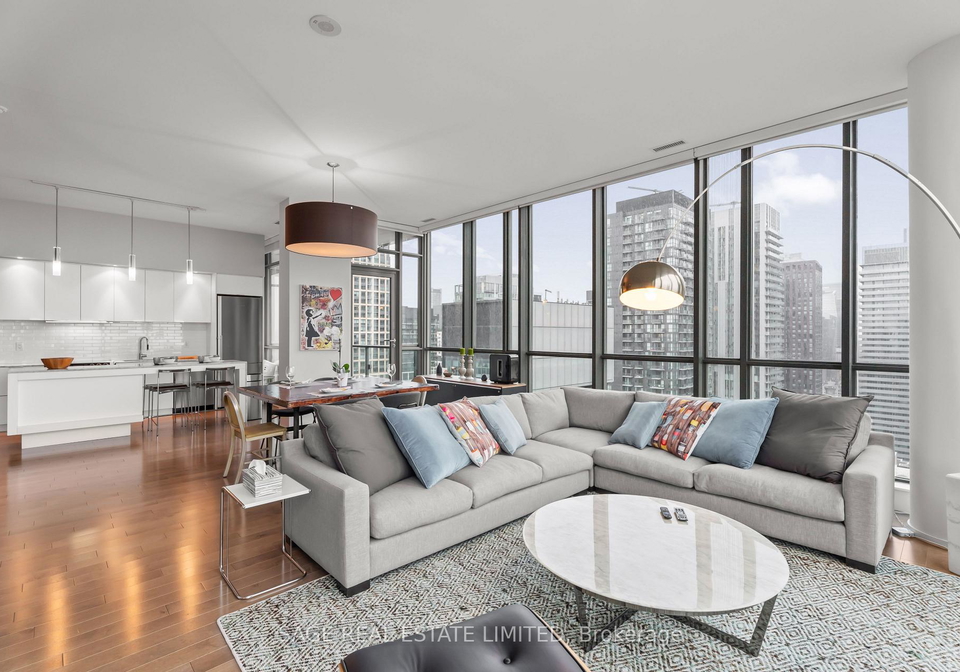 8-charlotte-street-toronto-ontario-c12639452