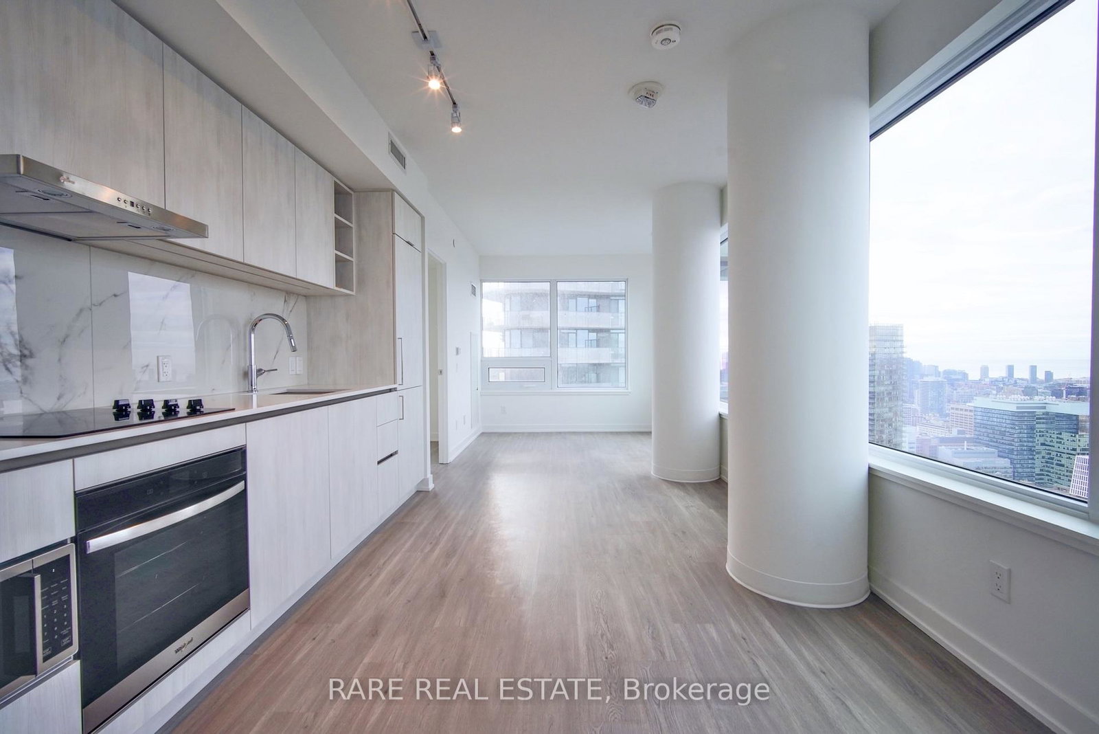 8-wellesley-street-w-toronto-ontario-c12639572