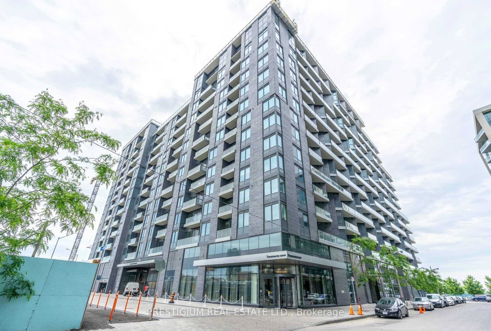 1-edgewater-drive-toronto-ontario-c12639612