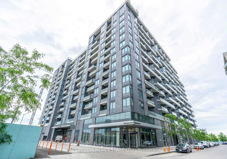 1-edgewater-drive-toronto-ontario-c12639612