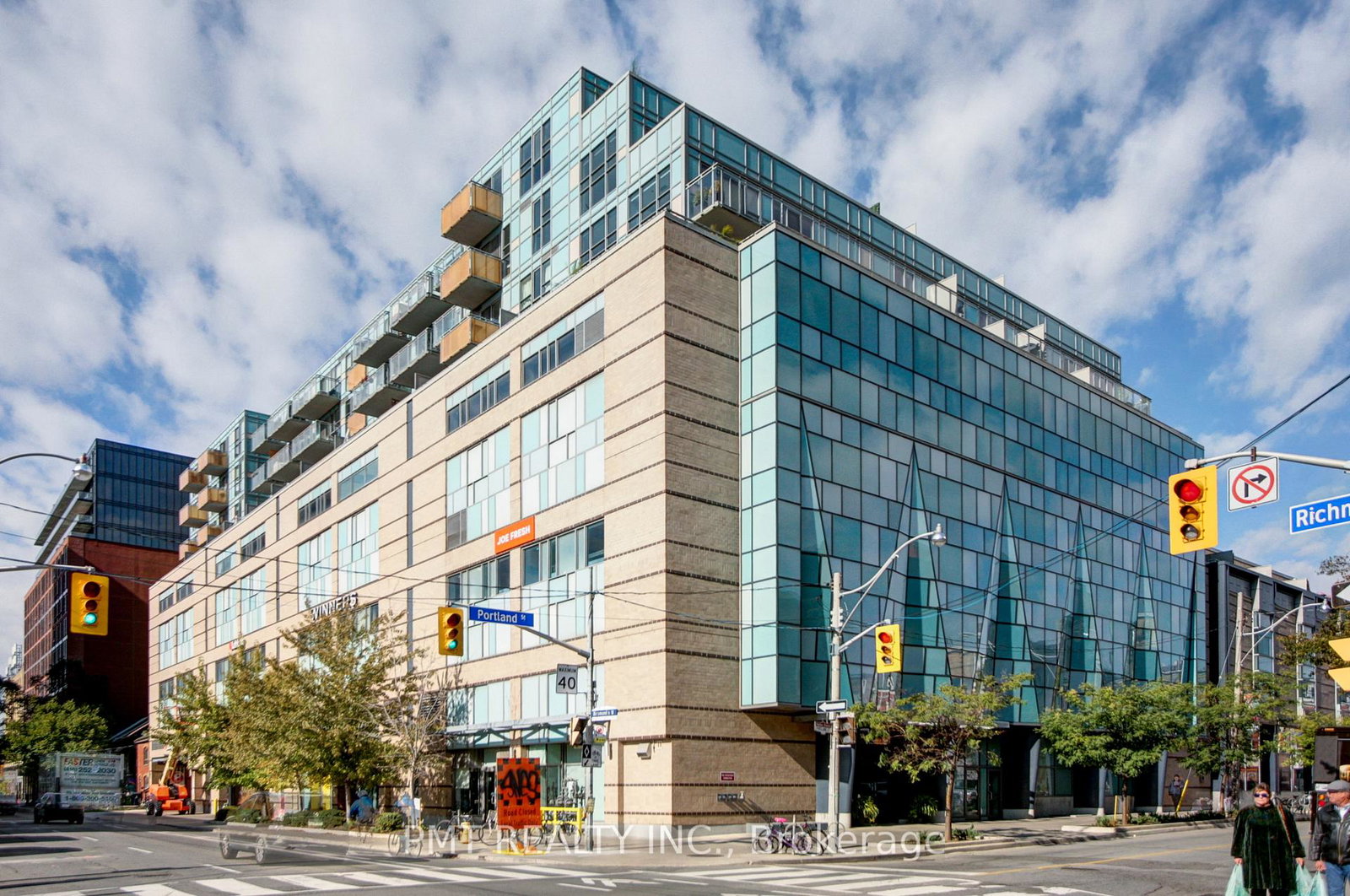 156-portland-street-toronto-ontario-c12639630