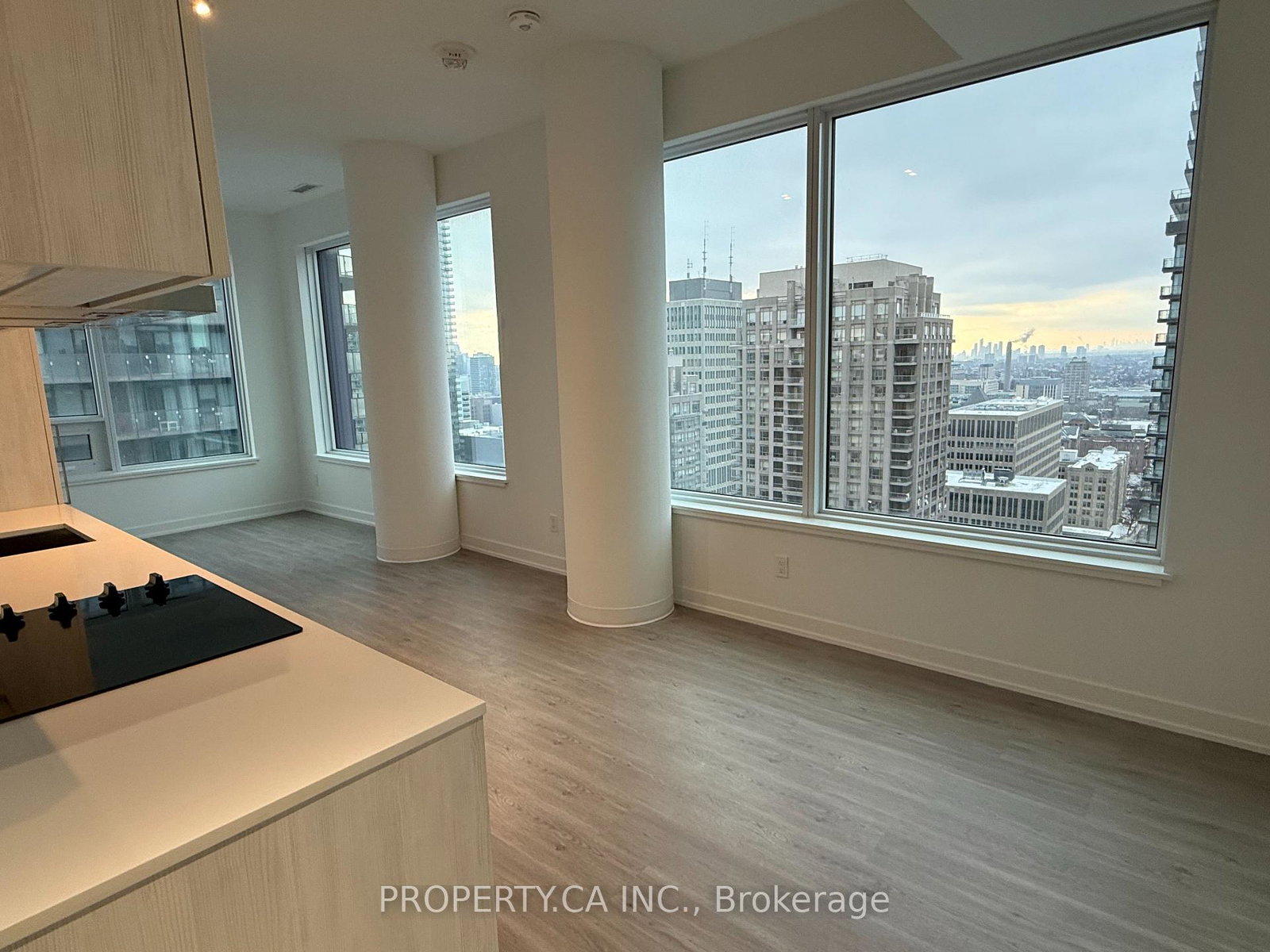 8-wellesley-street-w-toronto-ontario-c12639748
