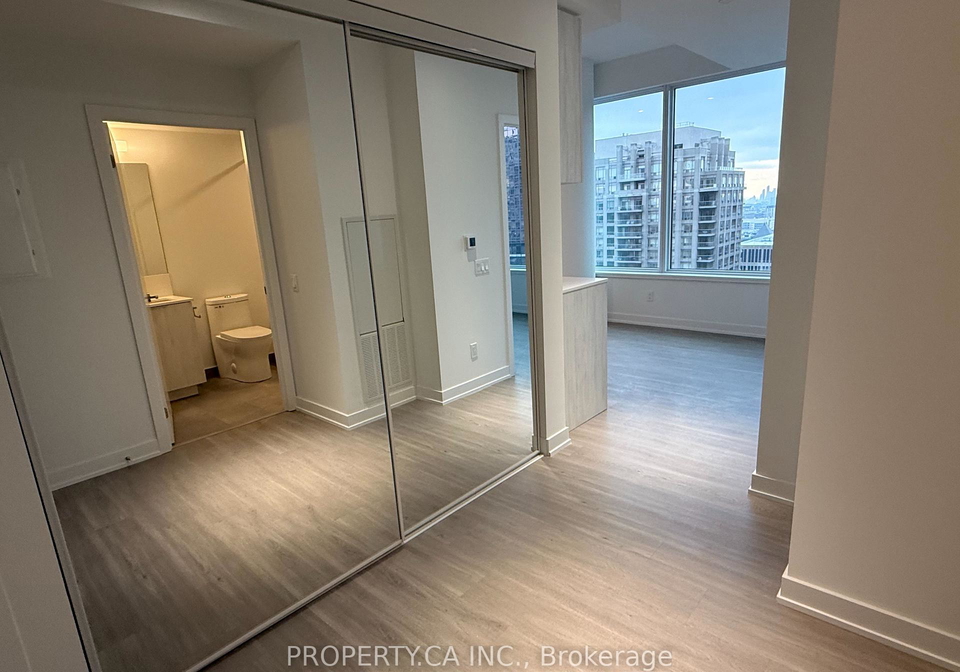 8-wellesley-street-w-toronto-ontario-c12639748