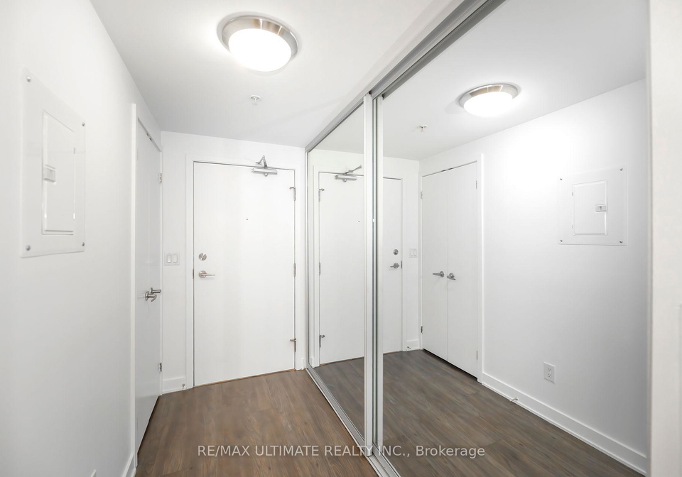 32-camden-street-toronto-ontario-c12639844