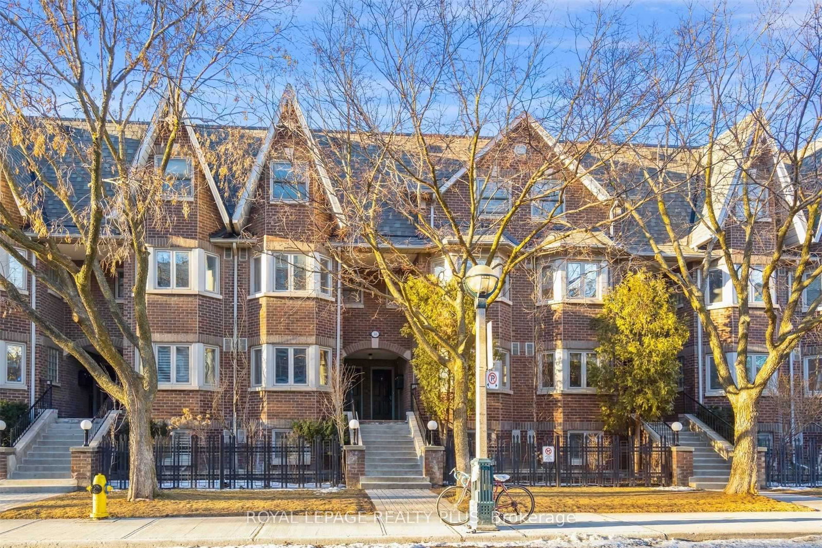 38c-shank-street-toronto-ontario-c12639880