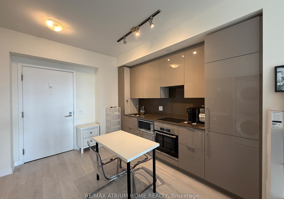 28-freeland-street-toronto-ontario-c12640068