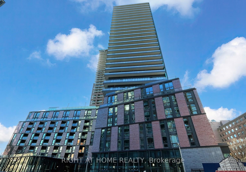 35-parliament-street-toronto-ontario-c12640334