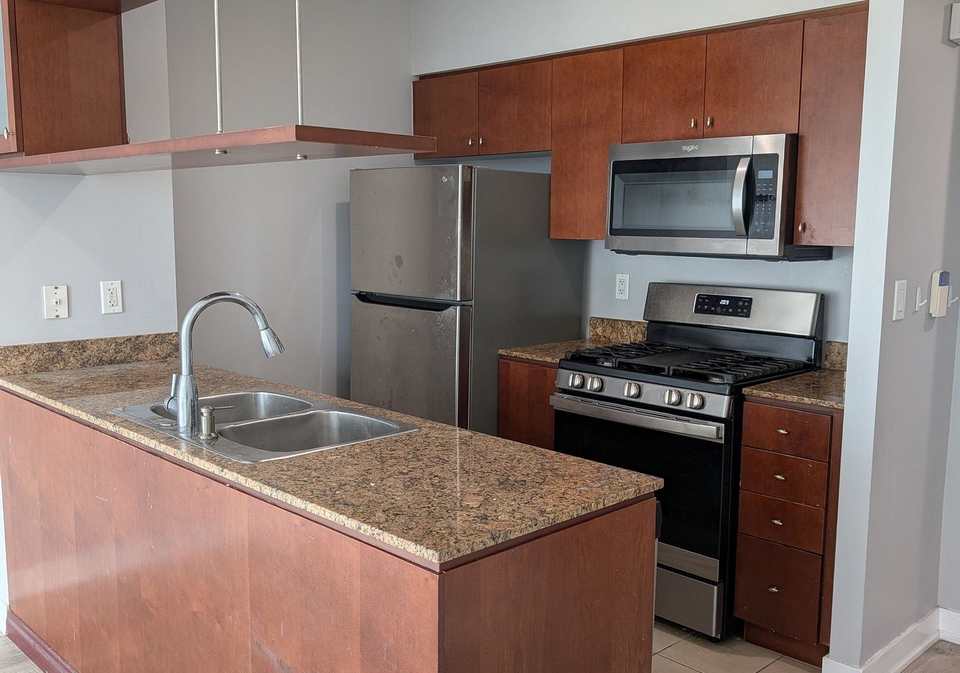 35-mariner-terrace-toronto-ontario-c12640452