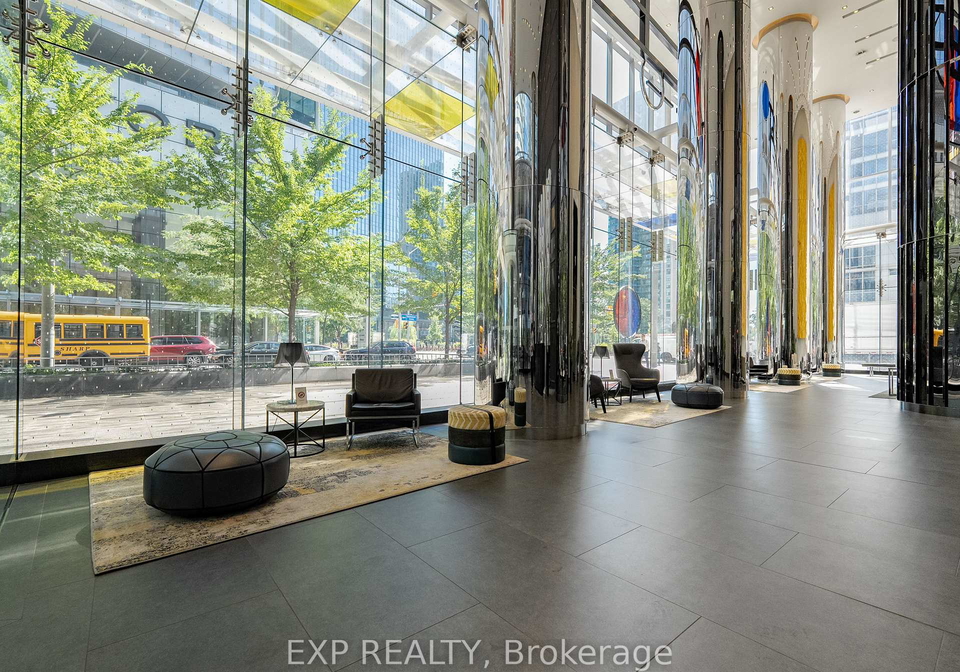10-york-street-toronto-ontario-c12640804