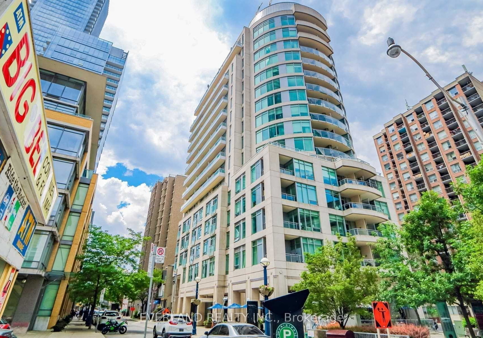 8-scollard-street-toronto-ontario-c12640910