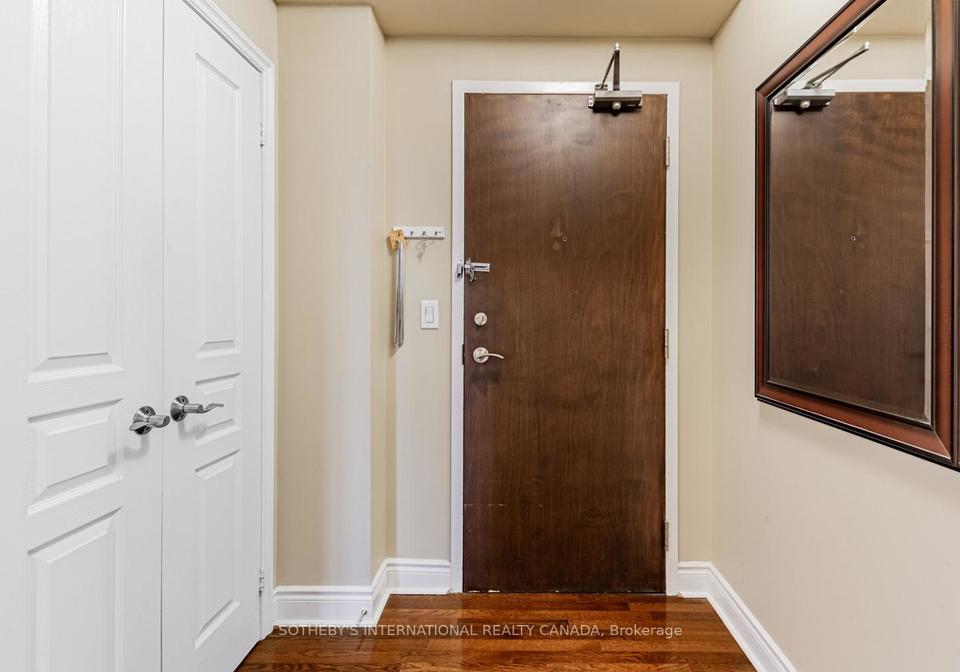 10-delisle-avenue-toronto-ontario-c12640956
