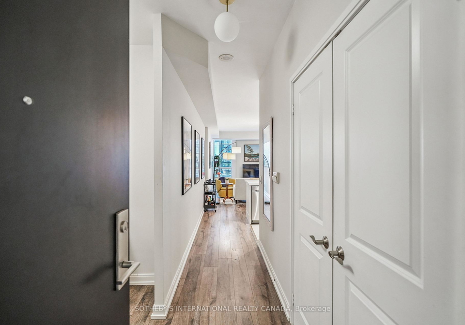 88-broadway-avenue-toronto-ontario-c12641100