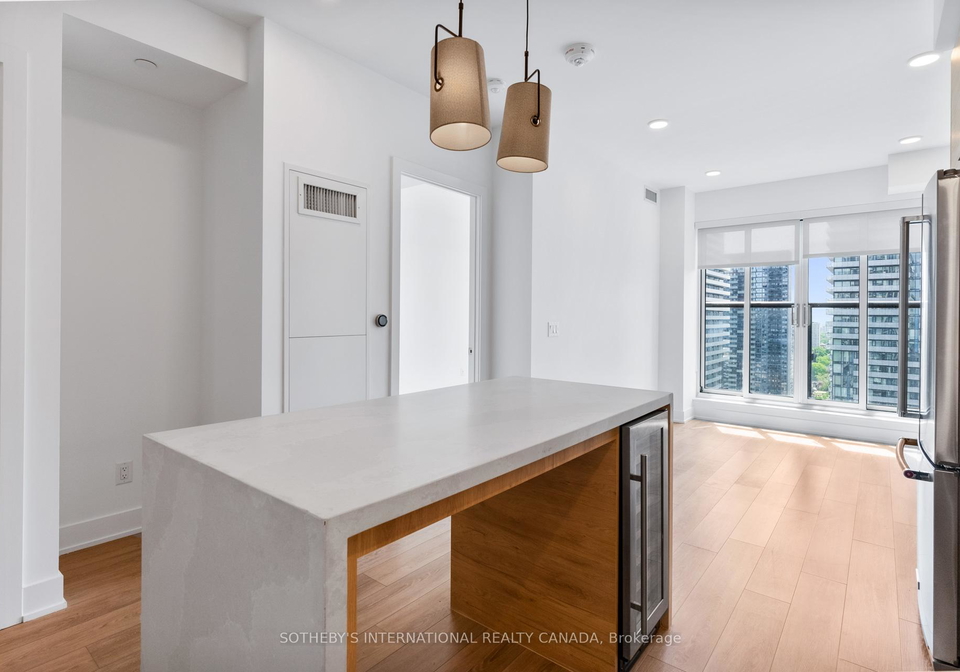 200-redpath-avenue-toronto-ontario-c12641116