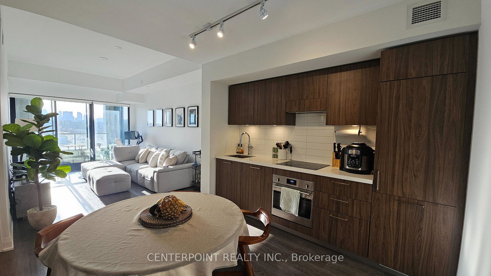 33-frederick-todd-way-east-york-ontario-c12641268