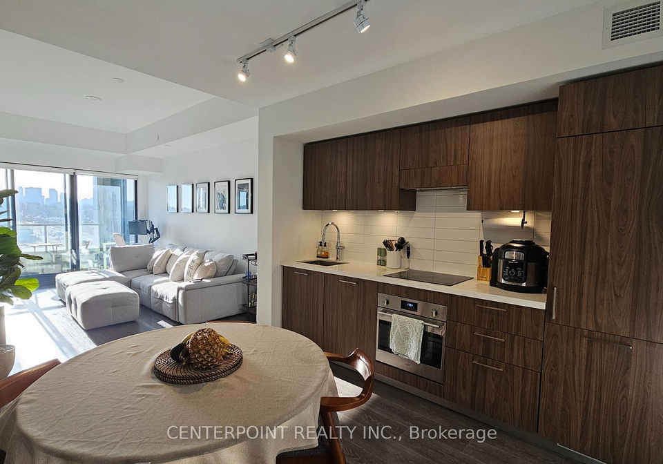 33-frederick-todd-way-east-york-ontario-c12641268