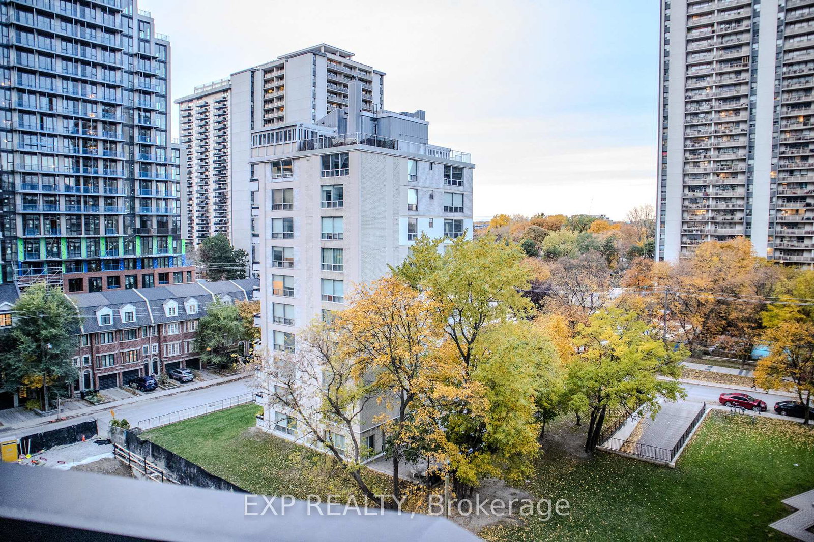 120-broadway-avenue-toronto-ontario-c12641326