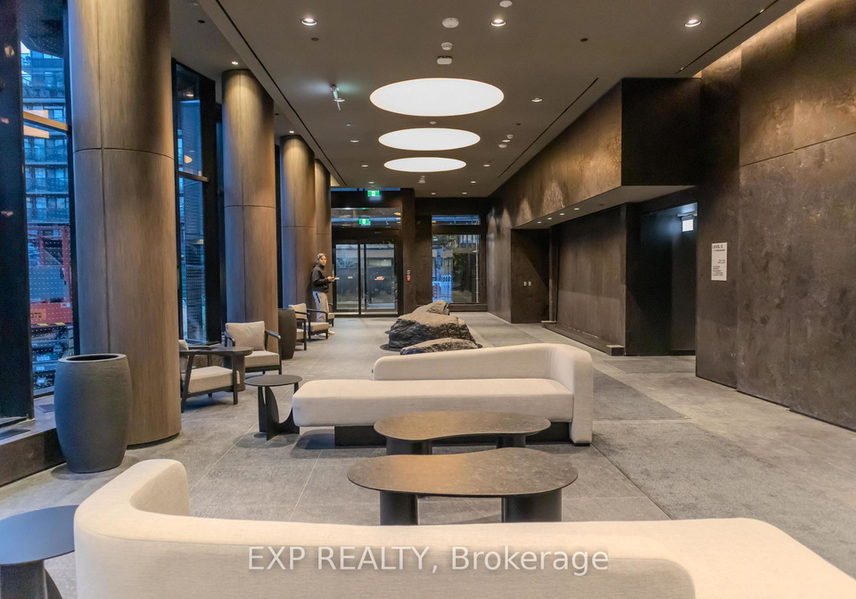 120-broadway-avenue-toronto-ontario-c12641326