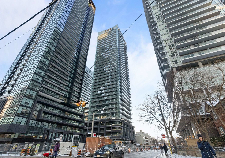 110-broadway-avenue-toronto-ontario-c12641412