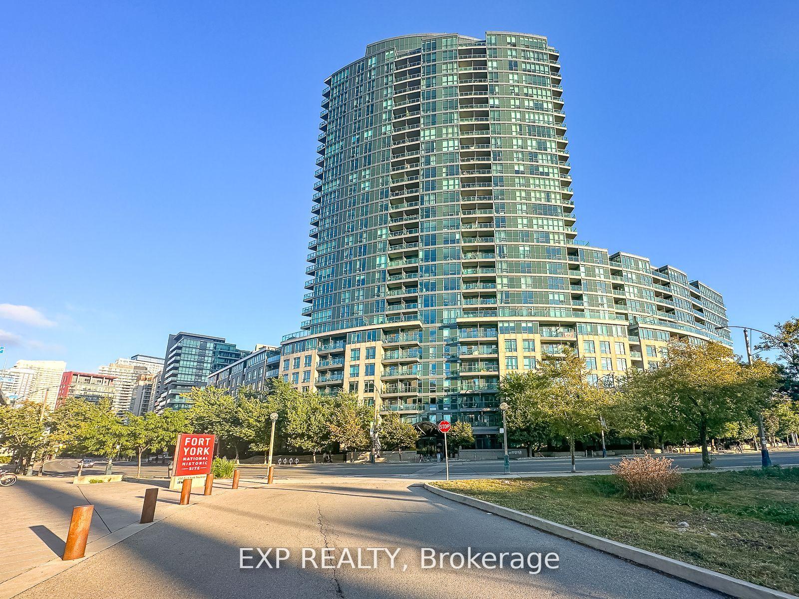 231-fort-york-boulevard-toronto-ontario-c12641976