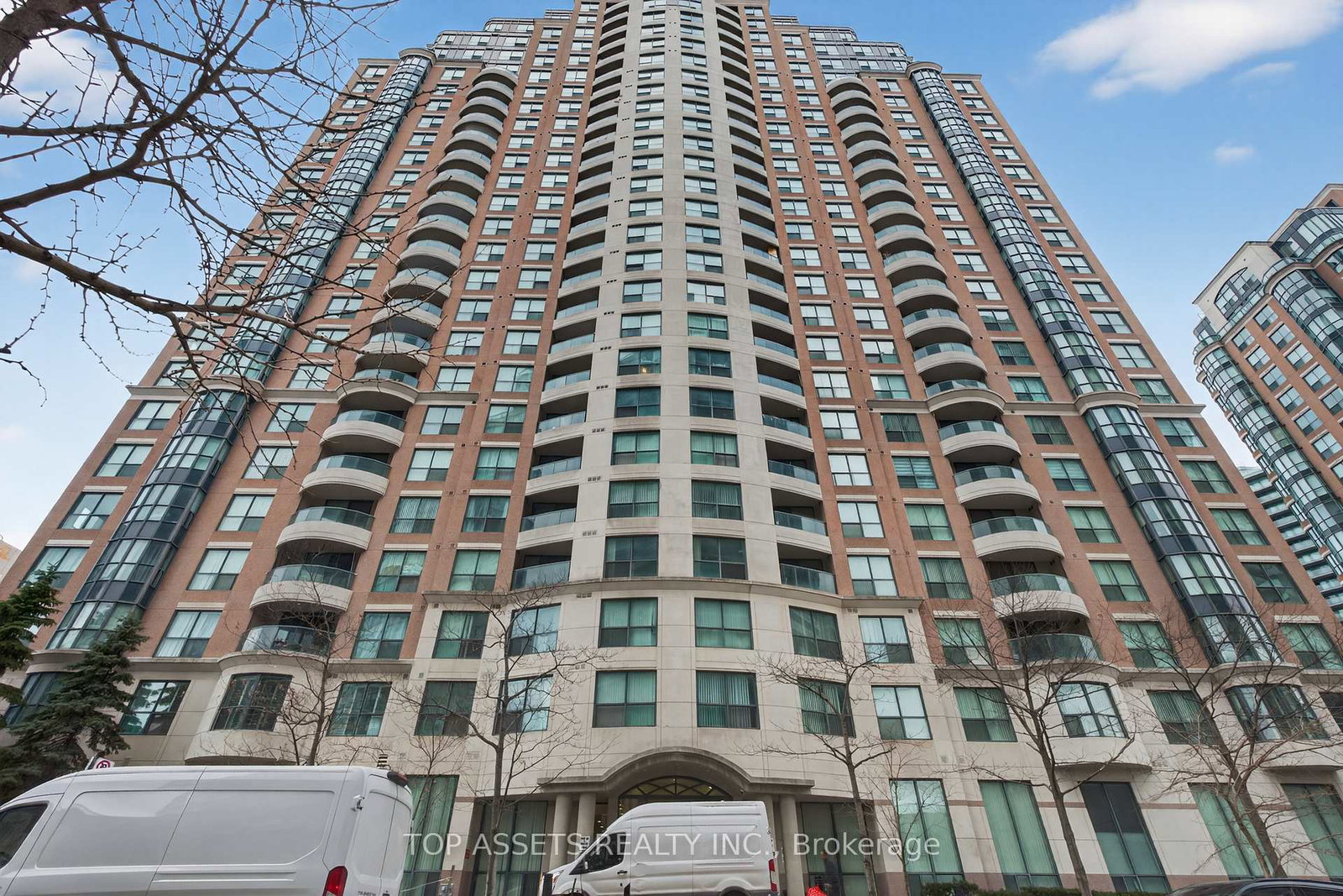 7-lorraine-drive-toronto-ontario-c12642078