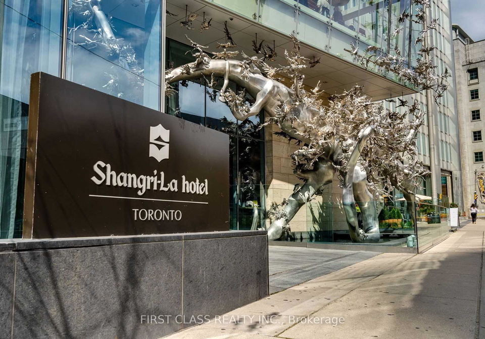 180-university-avenue-toronto-ontario-c12642248