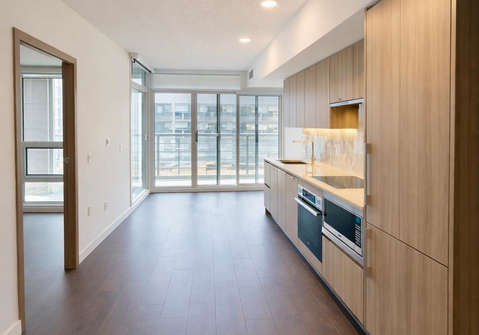 3-concord-cityplace-way-toronto-ontario-c12642282