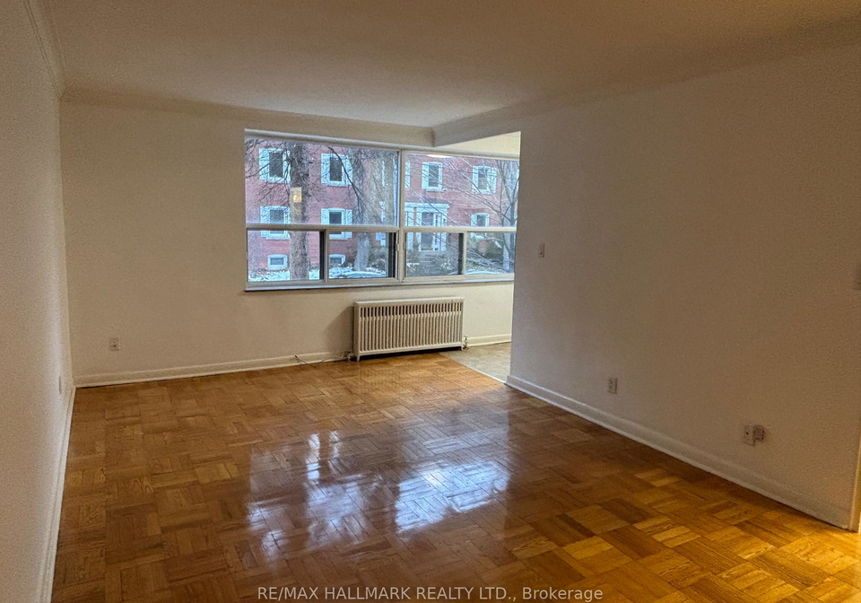 134-lawton-boulevard-toronto-ontario-c12642360