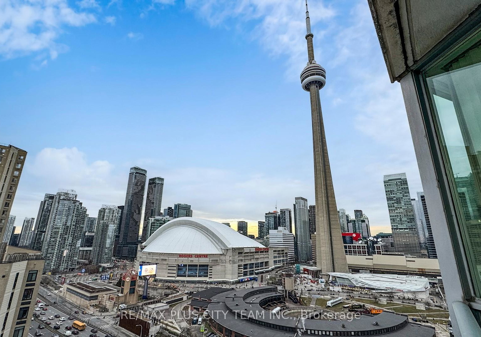 230-queens-quay-w-toronto-ontario-c12642504